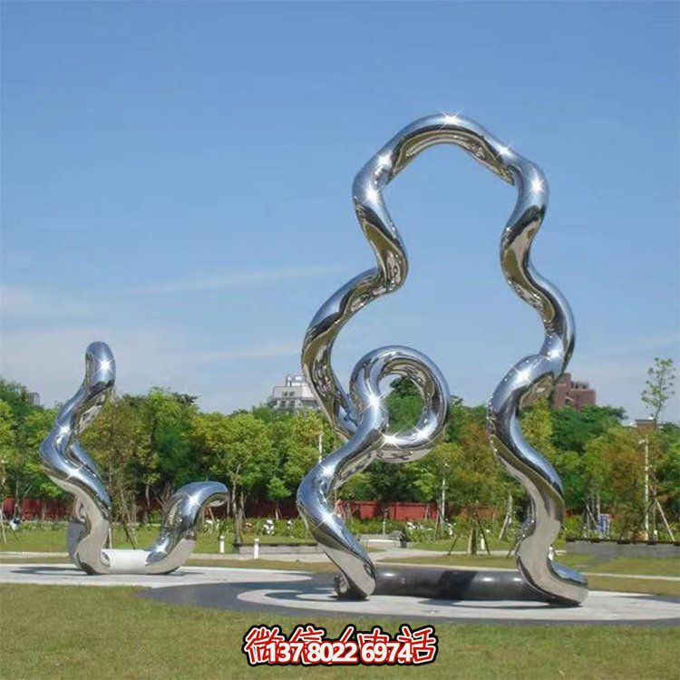 大型不銹鋼異形擺件，為公園綠地增色