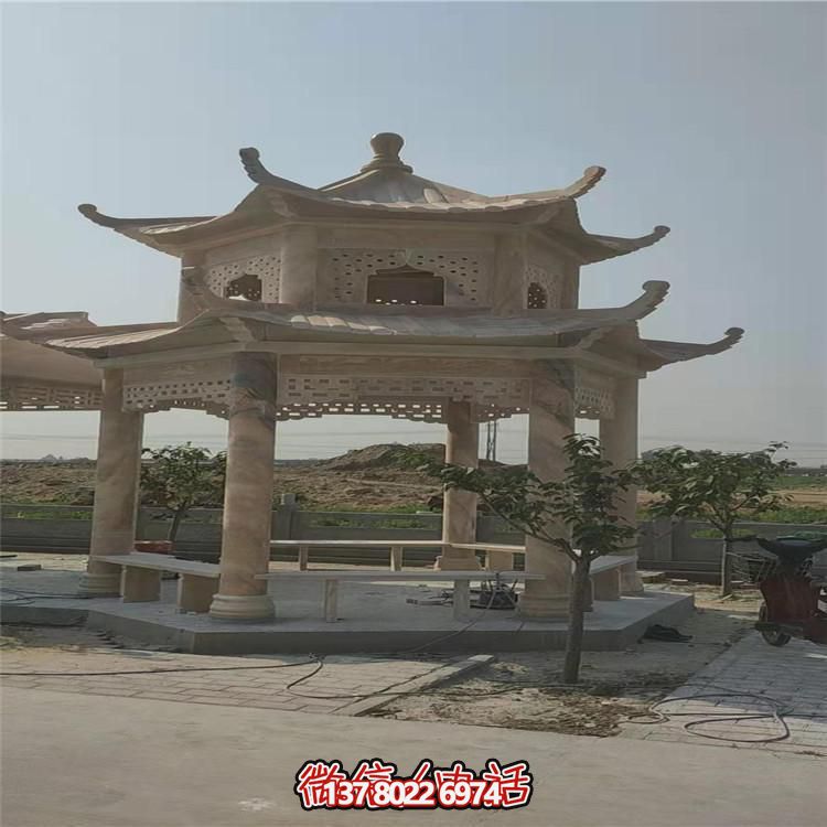 雙層紅雕涼亭，觀賞絕美晚霞，享受乘涼樂趣