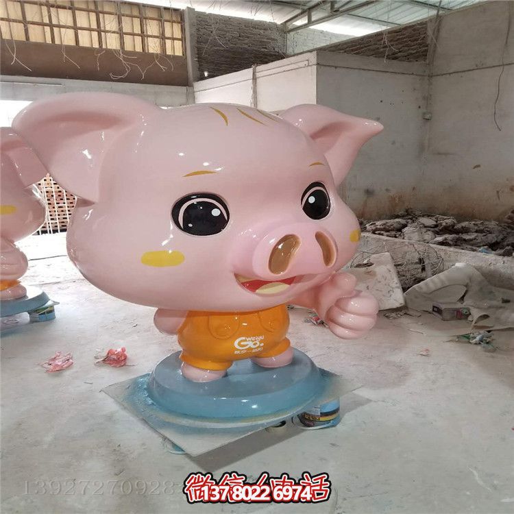 玻璃鋼豬雕塑，為您的店鋪、戶外公園增添熱鬧氣氛