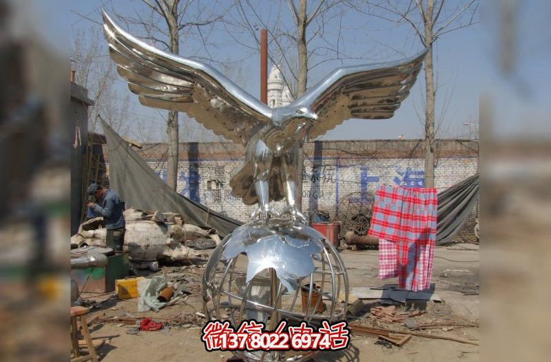 休息時刻,欣賞不銹鋼老鷹雕塑 休息時刻,欣賞不銹鋼老鷹雕塑