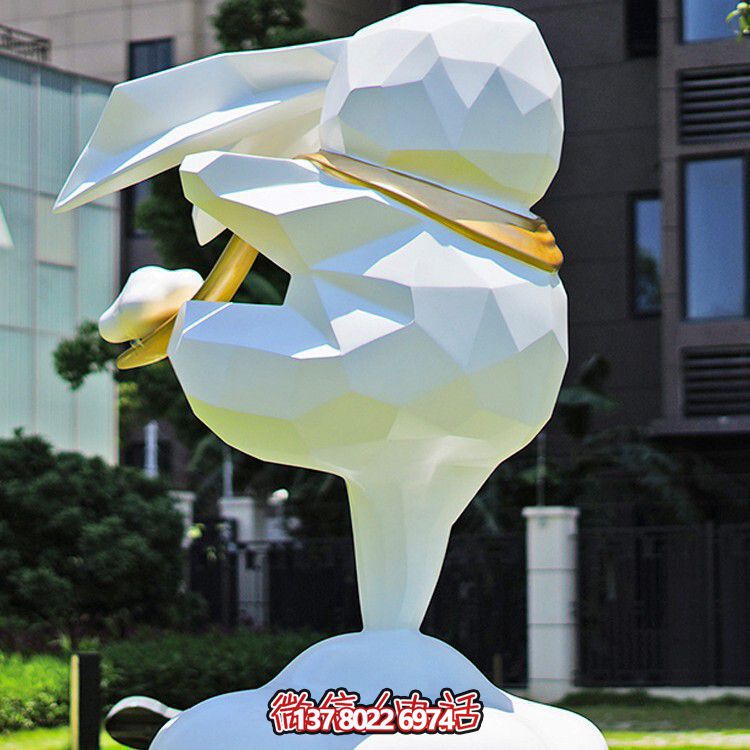 云間金縷兔 —— 不銹鋼戶(hù)外景觀(guān)之趣